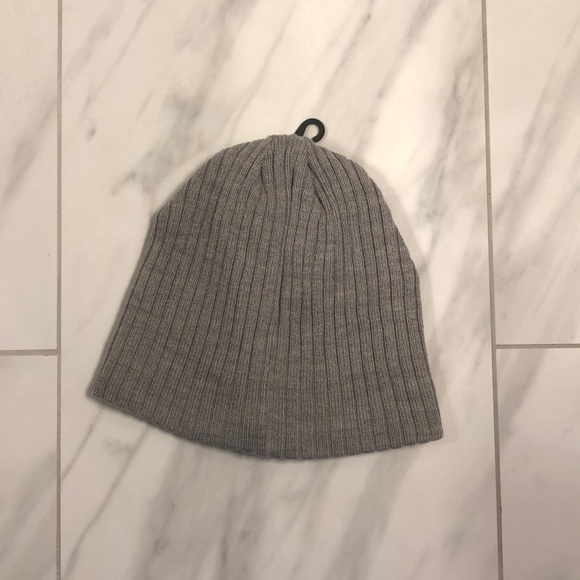 Women’s Calvin Klein Winter Hat - Picture 4 of 4